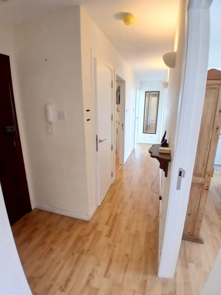  Image of Apartment - 2 Bedrooms - 1 Bathrooms for Sale in Brympton-Gibraltar, Image 13